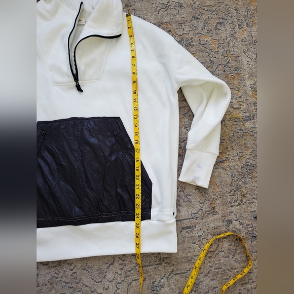 rd style white and black fleece 1/4 zip. Womens xs. EUC. Small spot see photos - Picture 7 of 9